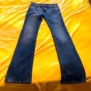 NWT Abercrombie & Fitch Low Rise Skinny Boot cut.